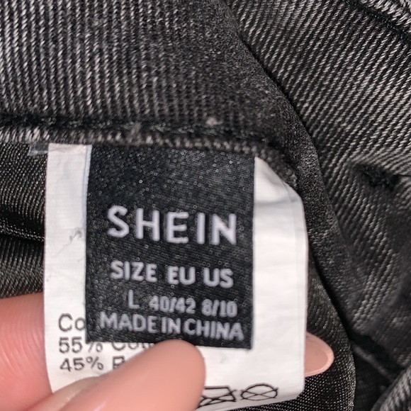 SHEIN Black High Waist Mom Jeans - Picture 3 of 3